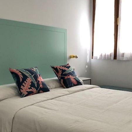 Suites Casa Luben León Buitenkant foto